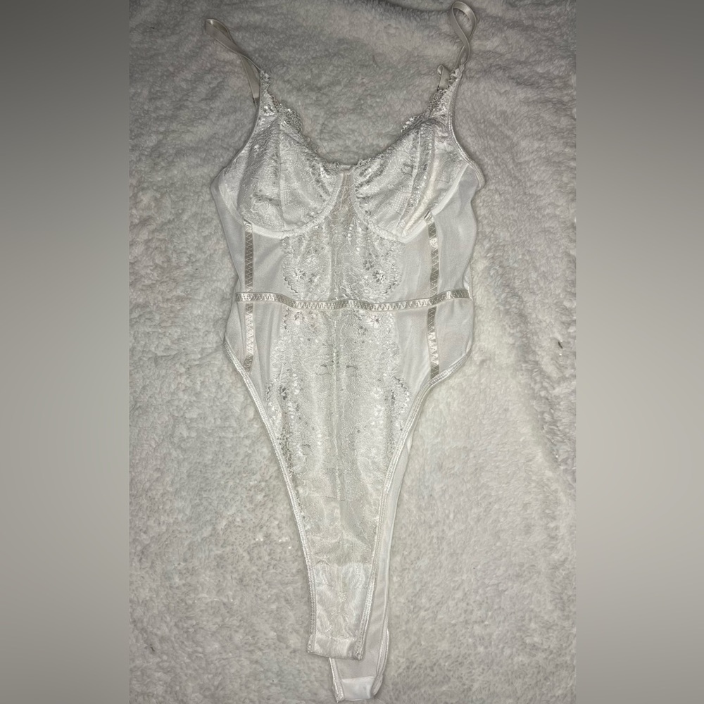 SHEIN Privé Lace Insert Sheer Mesh Bodysuit | Size: M | Color: White